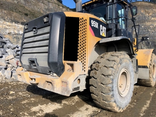 ขายรถตักล้อยาง CAT 950K ปี 2013 นำเข้าเองจากญี่ปุ่น สภาพสวยพร้อมใช้ ถึงเร็วๆนี้ครับ