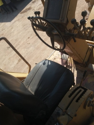 ขายรถเกรด CAT 140 G ราคา 1,700,000 รถ. กทม. ขายรถเกรด CAT 140 G ราคา 1,700,000 รถ. กทม.