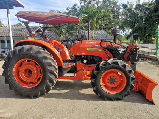 สินค้าเข้าใหม่คับ M9540 สวยๆ ยางใหม่ 4 เส้น ใชงาน2100ช.ม. อุปกรณ์ 2 ชิ้น ดันหน้า+ผาน7 ราคา680000  พร้อมจัดส่ง #0906910337ต้า