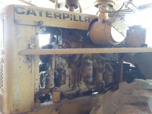 ขายรถตักล้อยาง  Cat 922 B จำนวน 2 คัน