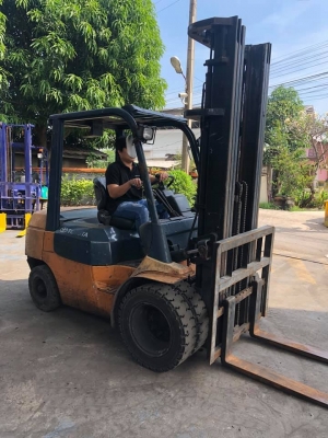 ขายรถฟอร์คลิฟท์toyota7fd25 ขายรถฟอร์คลิฟท์toyota7fd25