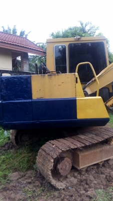ขายรถแบคโฮ KOMATSU PC60-5 หัวคีปพร้อมบุ้งกี๋ แอร์หนาว ราคา 400000 ขายรถแบคโฮ KOMATSU PC60-5 หัวคีปพร้อมบุ้งกี๋ แอร์หนาว ราคา 400000