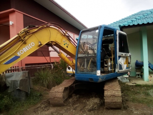 รถแบคโฮ KOBELCO SK60 M3