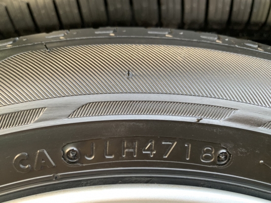 ล้อแม็กป้ายแดง Toyota Yaris Ativ ขอบ 15 พร้อมยางใหม่ป้ายแดง Bridgestone 185-60-15 ปลายปี 18 ใหม่กริ๊บๆ