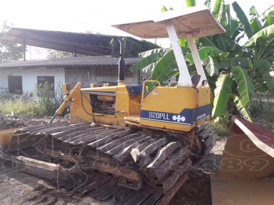 ขายด่วน รถแทรกเตอร์ D2 รุ่น 6 PLL แทรก 1เมตร สภาพพร้อมใช้งาน เพียง 285000 บาท