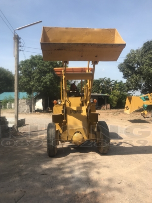 ขายด่วน รถตักเอวอ่อน 2เพลา Mitsubishi เครือง4สูบ เดิมทั้งคัน สภาพพร้อมใช้งาน ขาย 290000 บาท