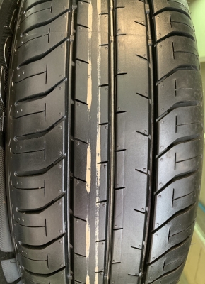 ยางใหม่ป้ายแดง Bridgestone 185-60-15 ปลายปี 18 ดอกยางหนานิ่ม ตุ่มเป้ง เส้นสีจัด