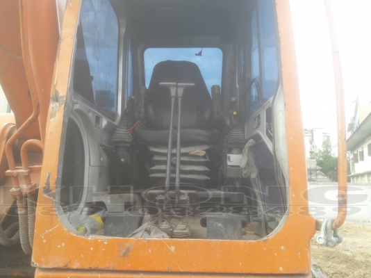 ขายด่วน รถแบคโฮ 220LCV เครื่องดี ปั้มดี เอวแน่น พร้อมใช้งาน เพียง 590000 บาท