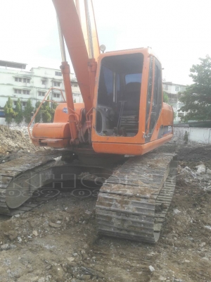 ขายด่วน รถแบคโฮ 220LCV เครื่องดี ปั้มดี เอวแน่น พร้อมใช้งาน เพียง 590000 บาท