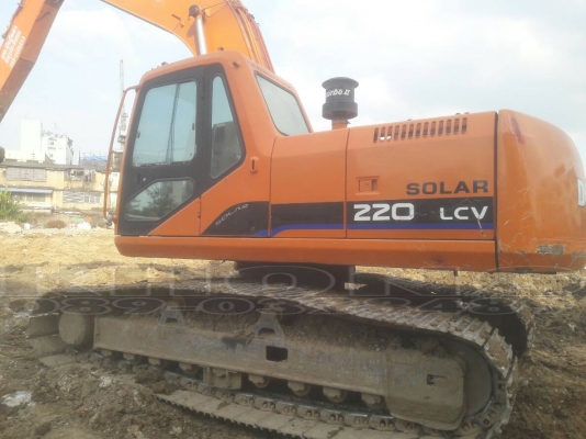 ขายด่วน รถแบคโฮ 220LCV เครื่องดี ปั้มดี เอวแน่น พร้อมใช้งาน เพียง 590000 บาท