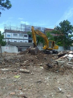 ปิดการขาย!!PC200-3 คอนโทรลสั้น ช่วงล่างเต็ม ทำงานไว ปิดการขาย!!PC200-3 คอนโทรลสั้น ช่วงล่างเต็ม ทำงานไว