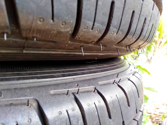 ล้อกระทะอีซูซุ ขอบ15 พร้อมยางกู้ดเยียร์ ดูร่าสปอร์ท 215/70R15 ปี17 ชุด4ล้อ