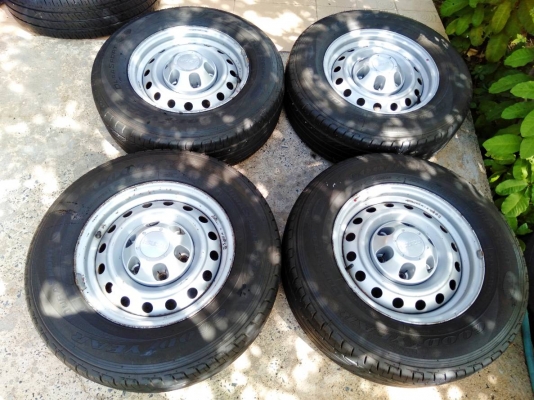 ล้อกระทะอีซูซุ ขอบ15 พร้อมยางกู้ดเยียร์ ดูร่าสปอร์ท 215/70R15 ปี17 ชุด4ล้อ ล้อกระทะอีซูซุ ขอบ15 พร้อมยางกู้ดเยียร์ ดูร่าสปอร์ท 215/70R15 ปี17 ชุด4ล้อ