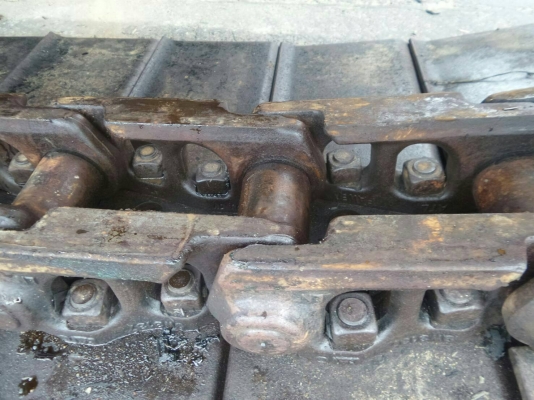 มี VDO ให้ชม.CAT 320 D ราคา 1550000 ราคานี้รวมภาษีแล้วแสนกว่าบาท มี VDO ให้ชม.CAT 320 D ราคา 1550000 ราคานี้รวมภาษีแล้วแสนกว่าบาท