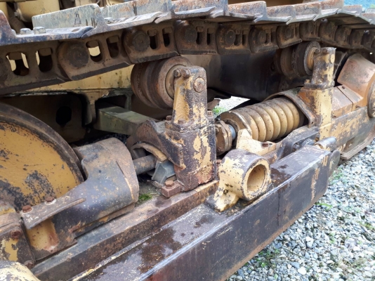 ขาย รถแทรกเตอร์ D6C ขาย รถแทรกเตอร์ D6C