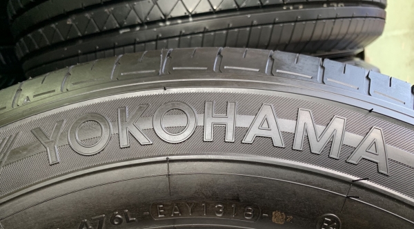 ยางใหม่ป้ายแดง 2 เส้น 205-70-15 Yokohama ปี 18 ตุ่มเป้งๆ เส้นสีจัดๆ ยางใหม่ป้ายแดง 2 เส้น 205-70-15 Yokohama ปี 18 ตุ่มเป้งๆ เส้นสีจัดๆ