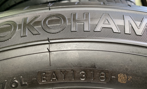 ยางใหม่ป้ายแดง 2 เส้น 205-70-15 Yokohama ปี 18 ตุ่มเป้งๆ เส้นสีจัดๆ ยางใหม่ป้ายแดง 2 เส้น 205-70-15 Yokohama ปี 18 ตุ่มเป้งๆ เส้นสีจัดๆ