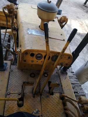 ปิดการขาย!!แทรคเตอร์Komatsu D20-3 สภาพดี