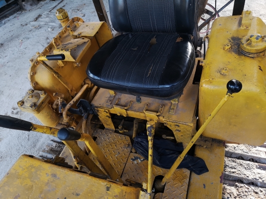 ปิดการขาย!!แทรคเตอร์Komatsu D20-3 สภาพดี