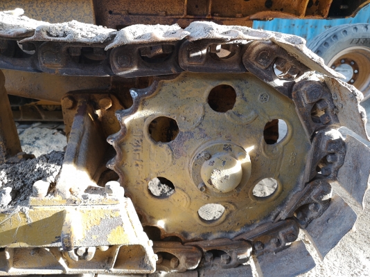 ปิดการขาย!!แทรคเตอร์Komatsu D20-3 สภาพดี