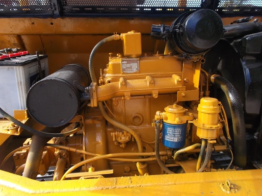 ขายแบคโฮ KOMATSU PC 30-5 เครื่อง 3 D 84 สามสูบ เครื่องดีสีทำใหม่