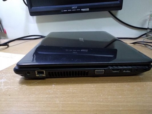 Acer Aspire E1-471  core i3