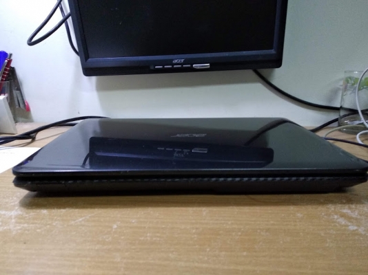Acer Aspire E1-471  core i3