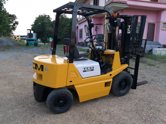 ขายรถยก TCM FD20 Z2S เครื่องดีเซล C240 เสาสูง 3 เมตร ยกได้ 2 ตัน เกียร์ธรรมดา รถนอกนำเข้า ติดต่อ 098-7962549