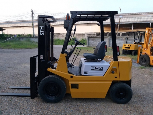 ขายรถยก TCM FD20 Z2S เครื่องดีเซล C240 เสาสูง 3 เมตร ยกได้ 2 ตัน เกียร์ธรรมดา รถนอกนำเข้า ติดต่อ 098-7962549