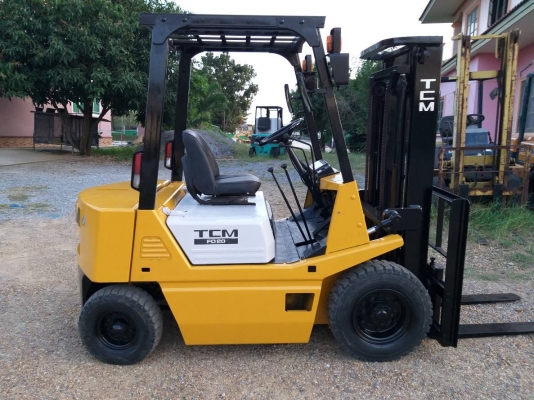 ขายรถยก TCM FD20 Z2S เครื่องดีเซล C240 เสาสูง 3 เมตร ยกได้ 2 ตัน เกียร์ธรรมดา รถนอกนำเข้า ติดต่อ 098-7962549