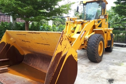 ขาย 950,000 รถตักล้อยาง XCMG LW330K ขนาด 3 คิว ซื้อใหม่ป้ายแดงทำงานน้อย 2,000 ชม.สภาพเหมือนใหม่ เล่มทะเบียน รถพร้อมใช้งานมาก รถอยู่ กทม. 090-772-3710 090-772-3708