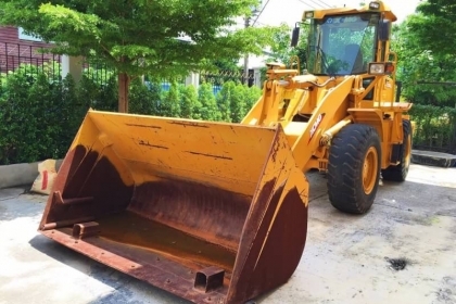 ขาย 950,000 รถตักล้อยาง XCMG LW330K ขนาด 3 คิว ซื้อใหม่ป้ายแดงทำงานน้อย 2,000 ชม.สภาพเหมือนใหม่ เล่มทะเบียน รถพร้อมใช้งานมาก รถอยู่ กทม. 090-772-3710 090-772-3708