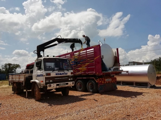 ขายถังน้ำมันใหม่ขนาด 20,000 ลิตร เหล็กหนา 4 มม.ผลิตเอง ราคาใบละ 70,000 บาท  ถังใหม่ผลิตเอง  ไม่ต้องกลัวผนังภายในผุเหมื่อนถังเก่า