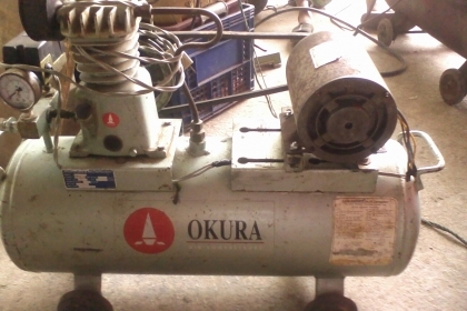 ปั้มลมสภาพใช้งานปกติครับสวยๆครับคุ้มครับราคานี้มอเตอร์มิสซู 1/4 แรงครับ