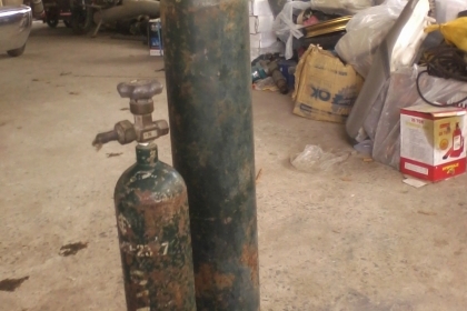 ถังลมเหมาไปครับ 2 ถังครับใช้งานปกติครับ 2700  ครับสวยๆครับเดิมๆ