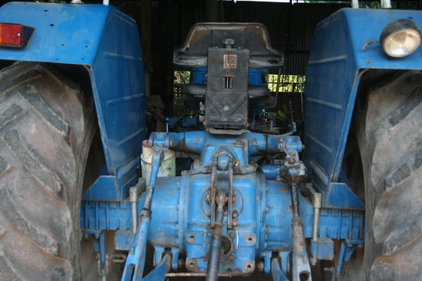 ขายรถไถ Ford 6610 2เพลา เสื้อลาย