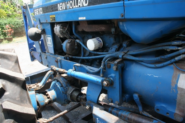 ขายรถไถ Ford 6610 2เพลา เสื้อลาย