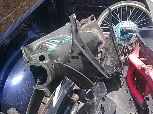 รถต้องซ่อม