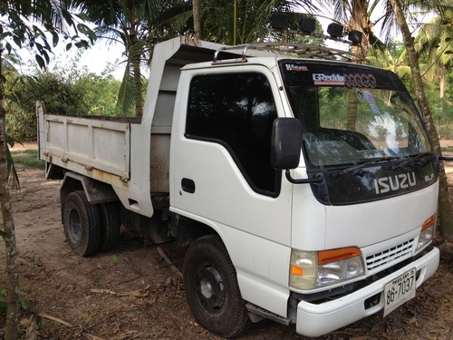 ขายรถ6 ล้อดั้ม 100แรงราคาเบาๆสภาพพร้อมใช้รถใช้งานอยู่ทุกวัน