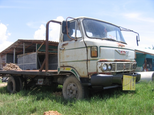 ขาย 6 ล้อ HINO KM 310 พื้นเรียบ ท้ายลาด