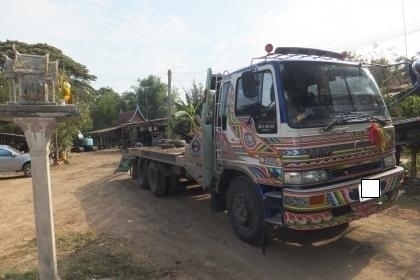 เทเลอร์บรรทุกรถเกี่ยว+แบคโฮHINO FM3H เครื่องJO8C เทเลอร์บรรทุกรถเกี่ยว+แบคโฮHINO FM3H เครื่องJO8C