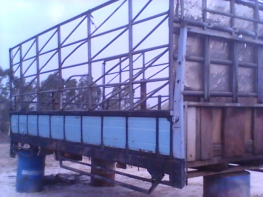 กระบะร็อกกี้ ยาว 5.5 เมตร สภาพสวย กระบะร็อกกี้ ยาว 5.5 เมตร สภาพสวย