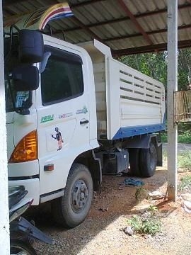 รถฮีโน่ 6 ล้อดั๊ม 175 แรงม้า ปี 55  สนใจติดต่อ 081 - 6079515