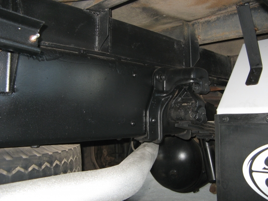 ขาย 6ล้อ ฮีโน่ สมอทอง 220 แรง ยาว 7.20 ปี 2001 สภาพสวยเดิมเครื่องดี พร้อมใช้งาน ชมก่อนได้ครับ สนใจติดต่อ 081-9425443