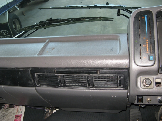 ขาย 6ล้อ ฮีโน่ สมอทอง 220 แรง ยาว 7.20 ปี 2001 สภาพสวยเดิมเครื่องดี พร้อมใช้งาน ชมก่อนได้ครับ สนใจติดต่อ 081-9425443