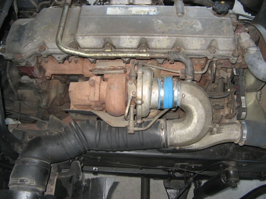 ขาย 6ล้อ ฮีโน่ สมอทอง 220 แรง ยาว 7.20 ปี 2001 สภาพสวยเดิมเครื่องดี พร้อมใช้งาน ชมก่อนได้ครับ สนใจติดต่อ 081-9425443