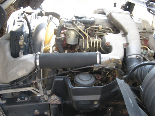 ขาย 6ล้อ ฮีโน่ สมอทอง 220 แรง ยาว 7.20 ปี 2001 สภาพสวยเดิมเครื่องดี พร้อมใช้งาน ชมก่อนได้ครับ สนใจติดต่อ 081-9425443