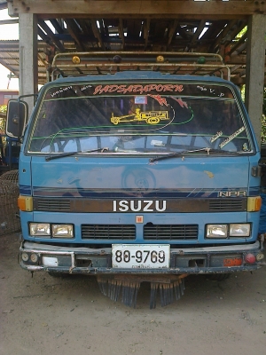 isuzu npr 115