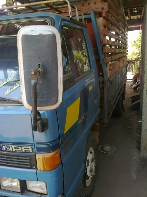 isuzu npr 115