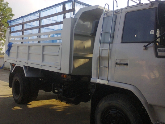 ขายหกล้อดั้มดิน ISUZU 145 แรง